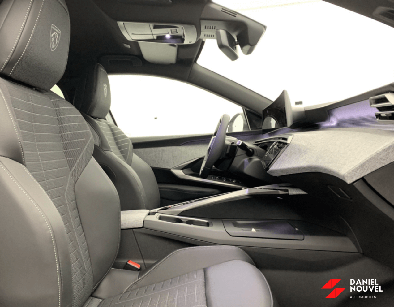 GT HYBRID 136 E-DCS6 7places