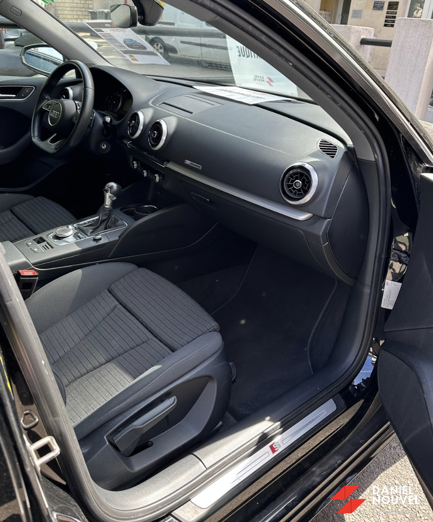 Sportback 35 TFSI 150ch S Line Sportback 35 TFSI 150ch S Line