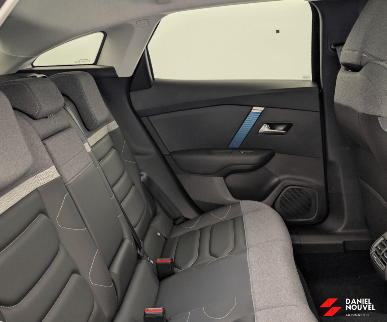 Max 136 ch  Max 136 ch