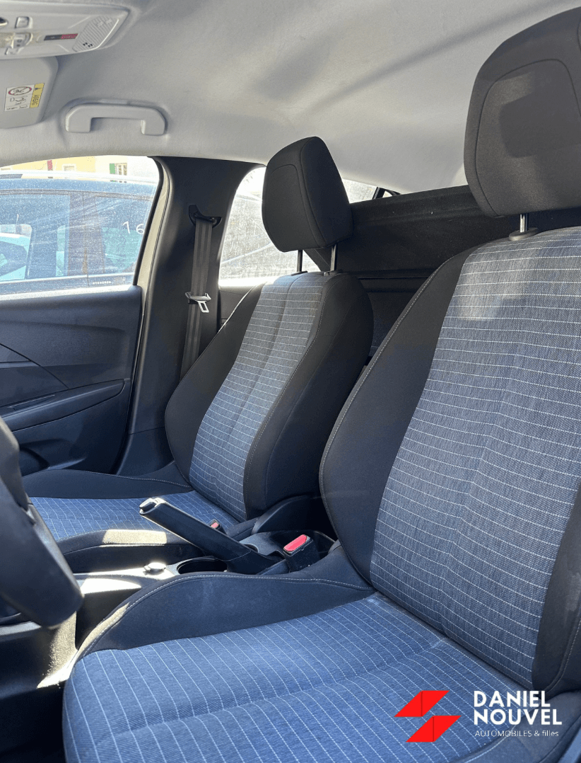 Affaire 1.5 BlueHdi Premium 100cv Affaire 1.5 BlueHdi Premium 100cv