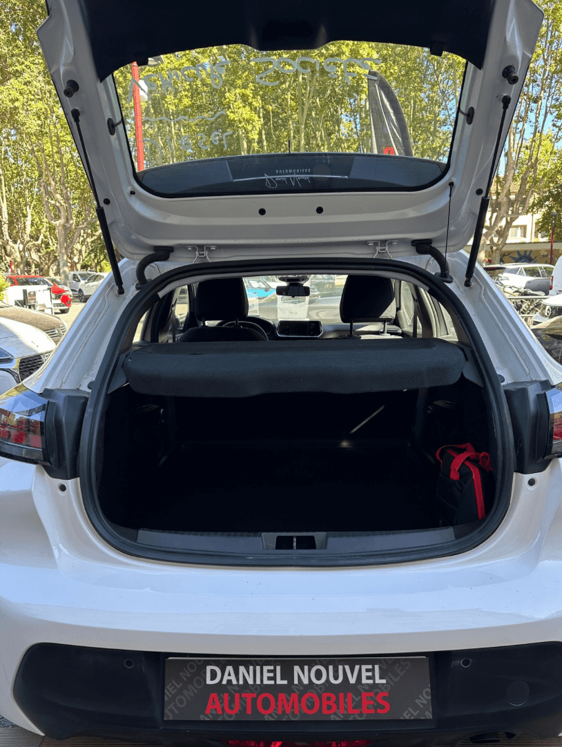 Affaire 1.5 BlueHdi Premium 100cv Affaire 1.5 BlueHdi Premium 100cv