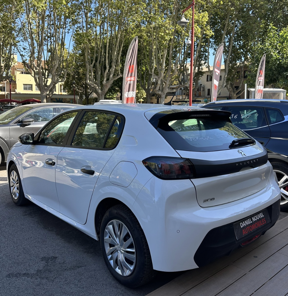 Affaire 1.5 BlueHdi Premium 100cv Affaire 1.5 BlueHdi Premium 100cv