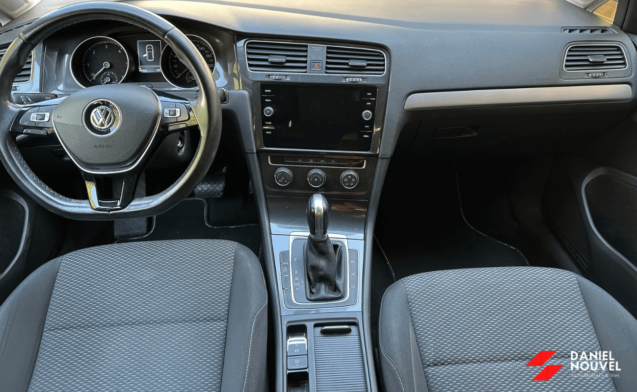 Trendline 1.6 TDI DSG7 Trendline 1.6 TDI DSG7