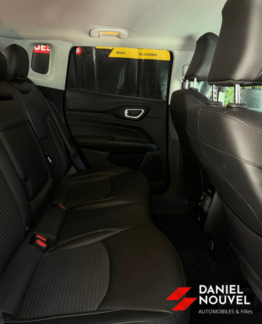 Night Eagle 190ch PHEV 4xe